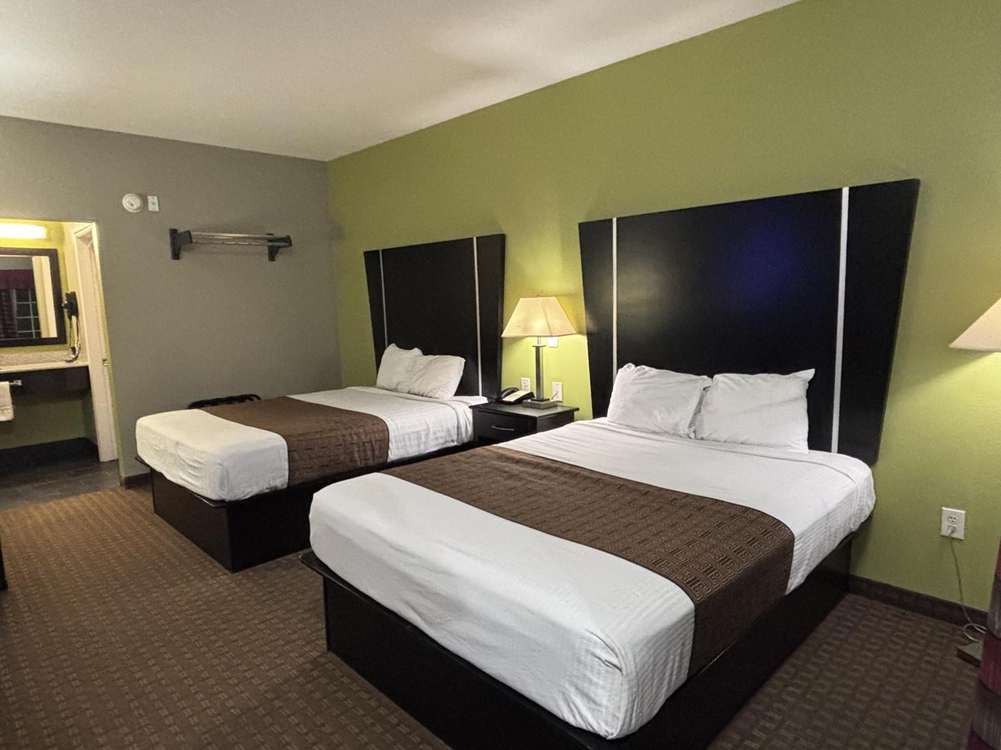 Rodeway Inn Dilley Ngoại thất bức ảnh