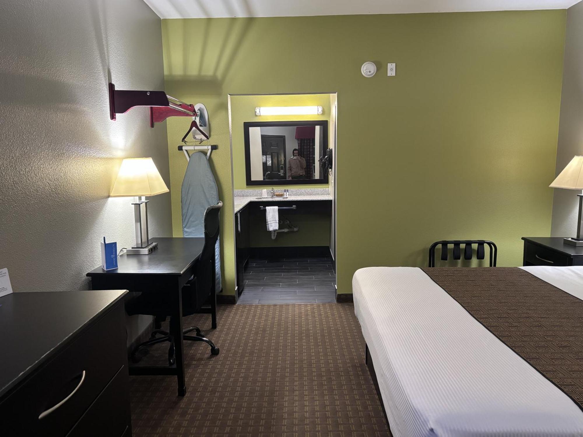 Rodeway Inn Dilley Ngoại thất bức ảnh