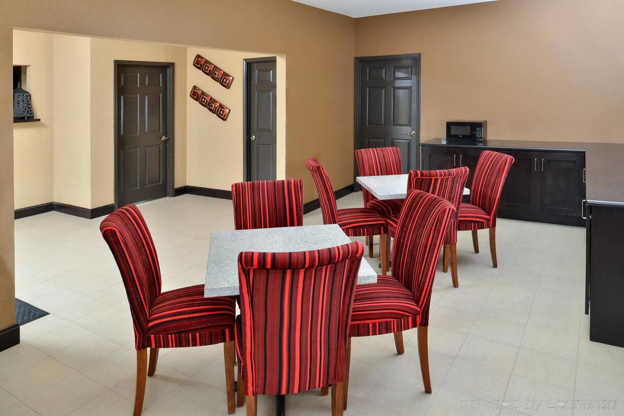 Rodeway Inn Dilley Ngoại thất bức ảnh